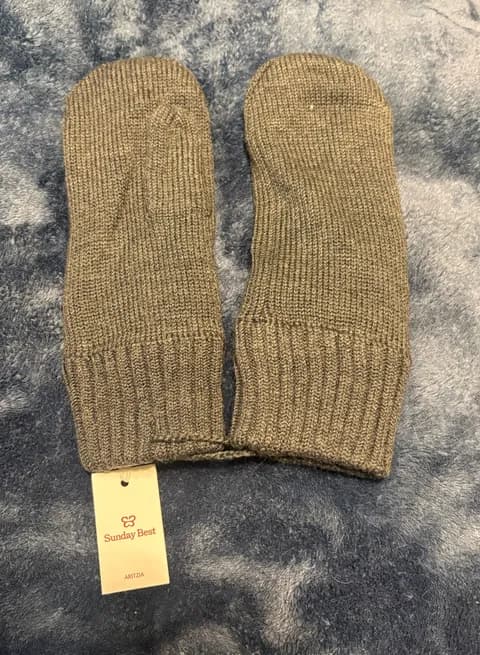 Aritzia Charcoal Grey Knit Mittens