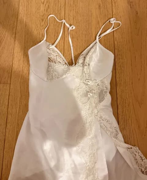 White lace Top