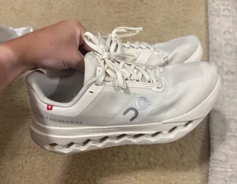 On Cloud Shoes Women’s