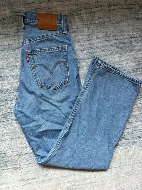 Levi’s Ribcage Straight Ankle Jeans