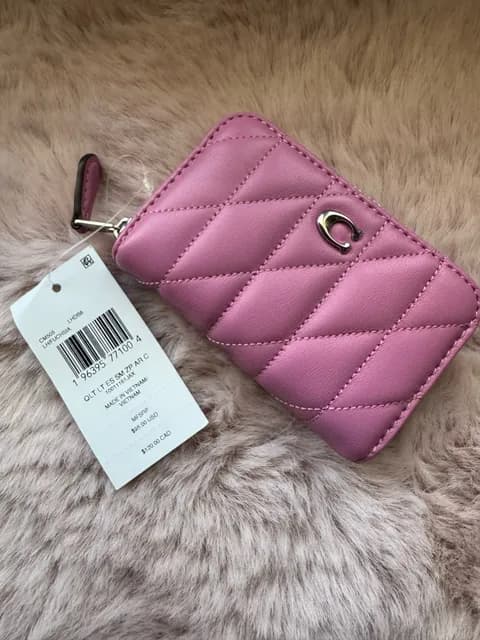 NWT Coach Quilted Pillow Essential Small Zip Around Card Case CM505 Fuchsia