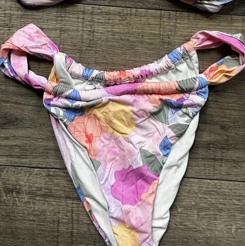 Dippin’ ’s Bikini Bottoms