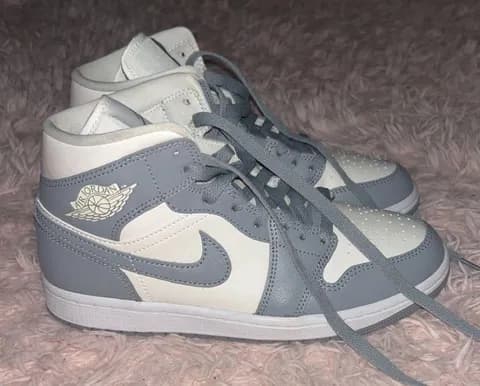 Women’s 1 Mid Stealth