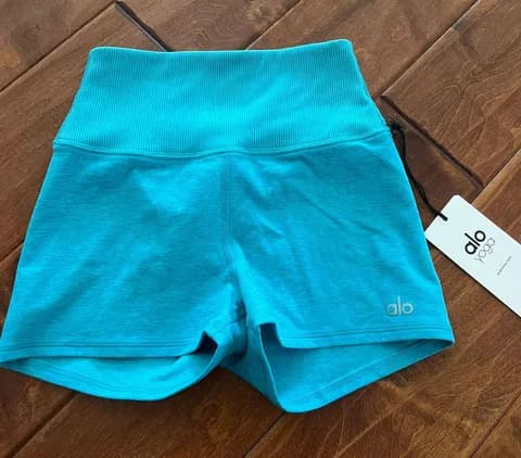 aura short