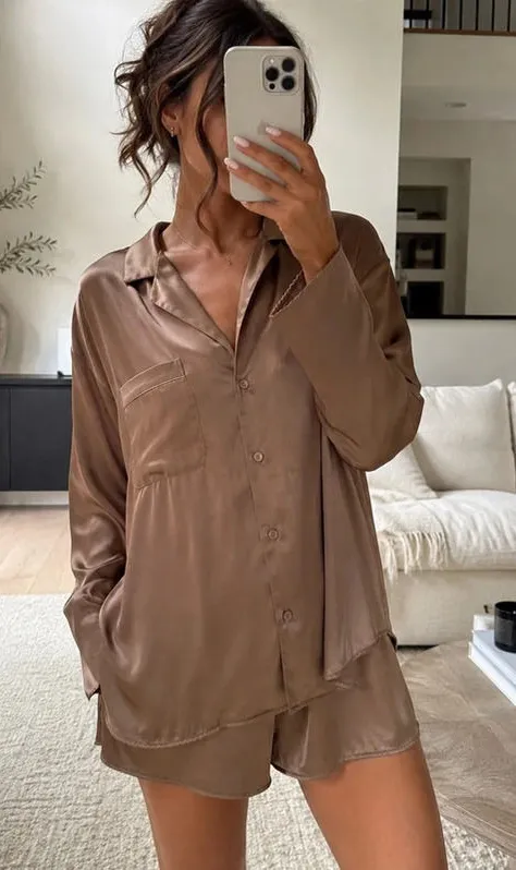 SKIMS Silky Woven Shine Pajama Sleep Top – Brown – Button Front – NWT