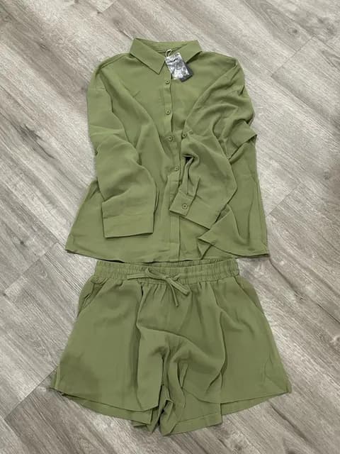 Green 2 piece long sleeves lounge set