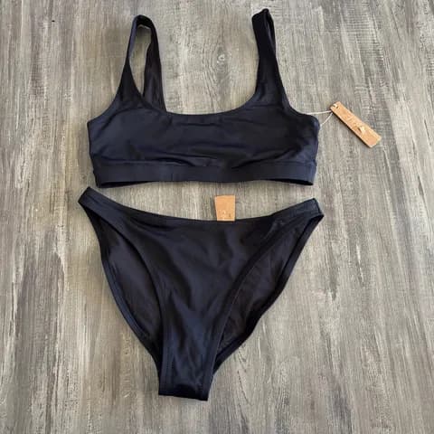 New skims bikini M