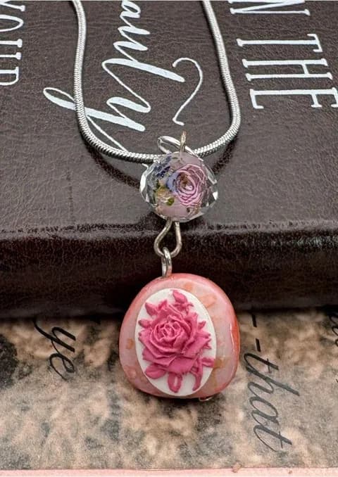 Y2K Handmade Pink Cameo Shell Necklace Cottagecore Romantic Pendant
