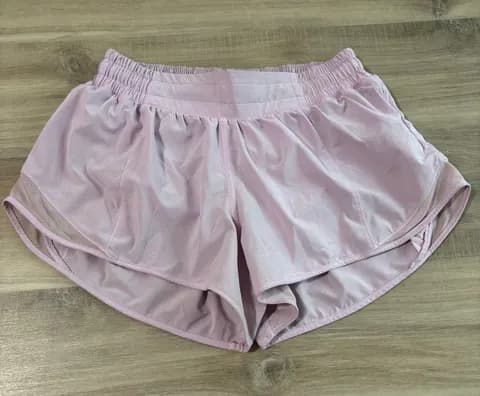 Lululemon Hotty Hot Low-Rise Lined Short 2.5" Pink Women Size 6