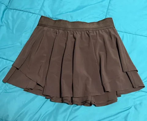 Lululemon court rival HR skort 10