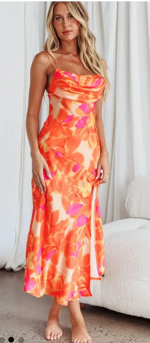 Orange Selfie Leslie Dress Midi