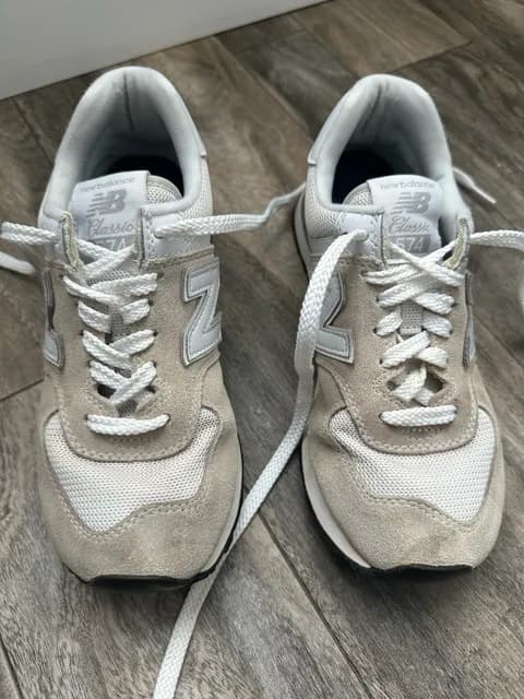 Classics 574