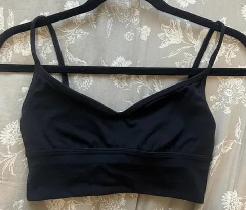 Black lulu sports bra