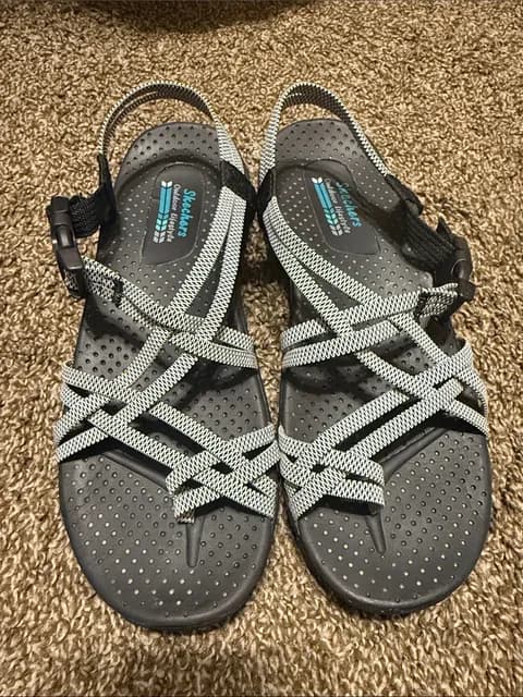 Skechers Reggae Irie Mon Black/White Women's Sandals - Size 8
