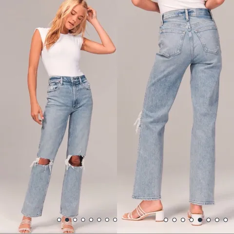 90s Ultra High Rise Straight Jeans. Size 2S, 26