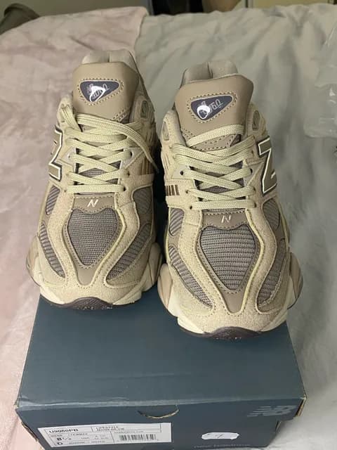 New Balance 9060 Sneakers Shoes Size Mens 8.5 ( Women’s 10)