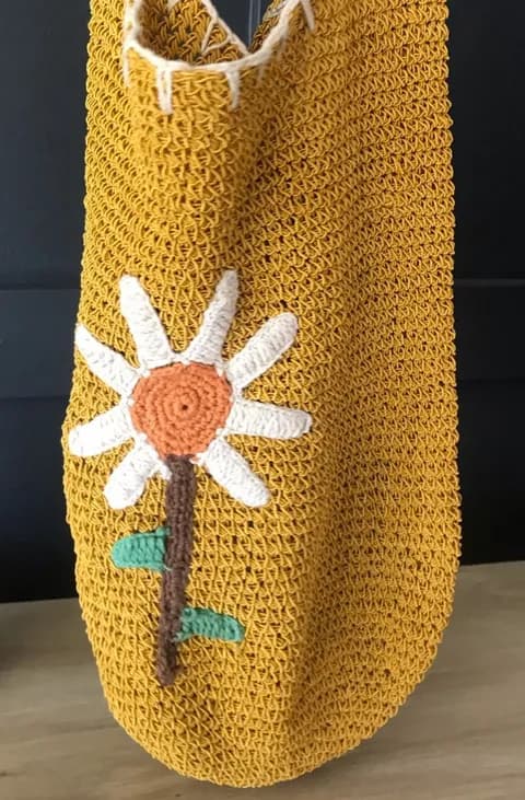Flower Embroidered Crochet Net Crossbody Bag