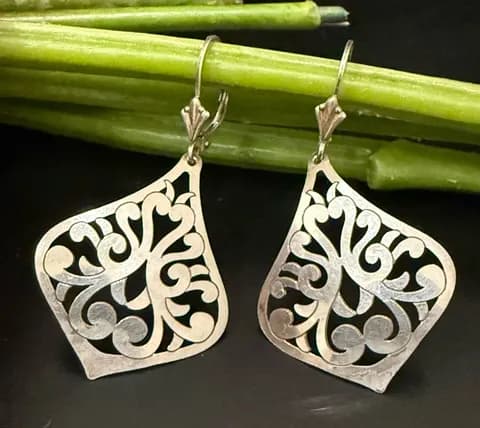 925 Sterling Silver Cut-out Filigree Arabesque Design Dangle Earrings