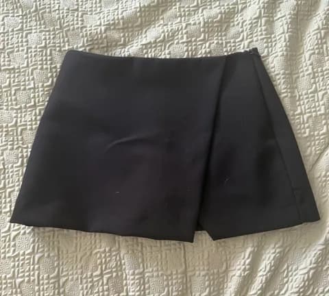 ZARA Black Asymmetrical Skort