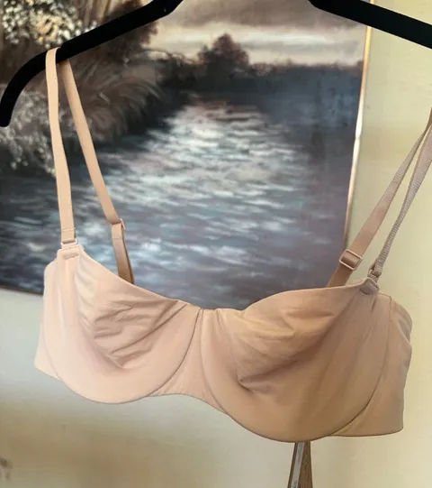 SKIMS SMOOTHING INTIMATES STRAPLESS BRA 34C NWT color clay