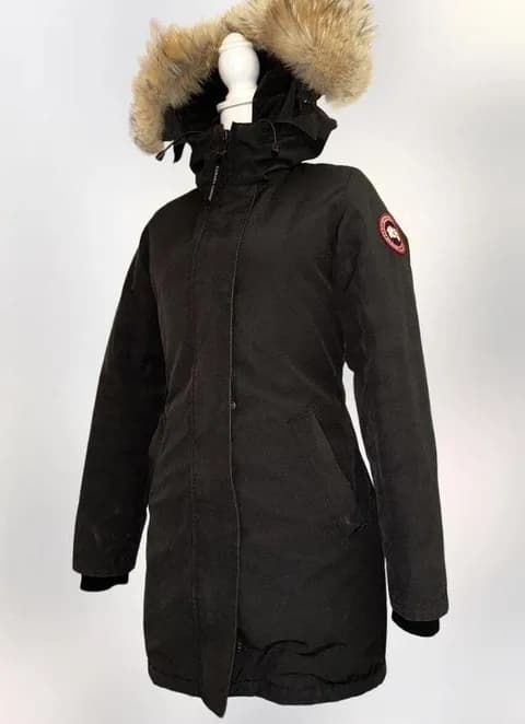 Canada Goose Black Parka with Fur Trim Hood – Authentic Women’s Jacket Size XS