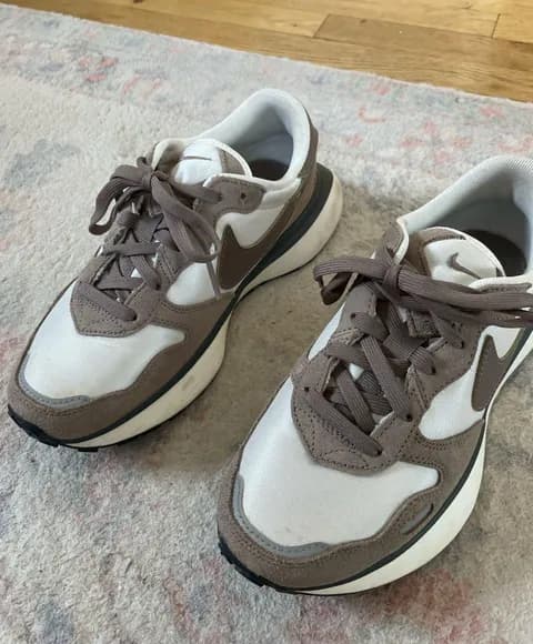 Nike Waffle Phoenix Sneakers