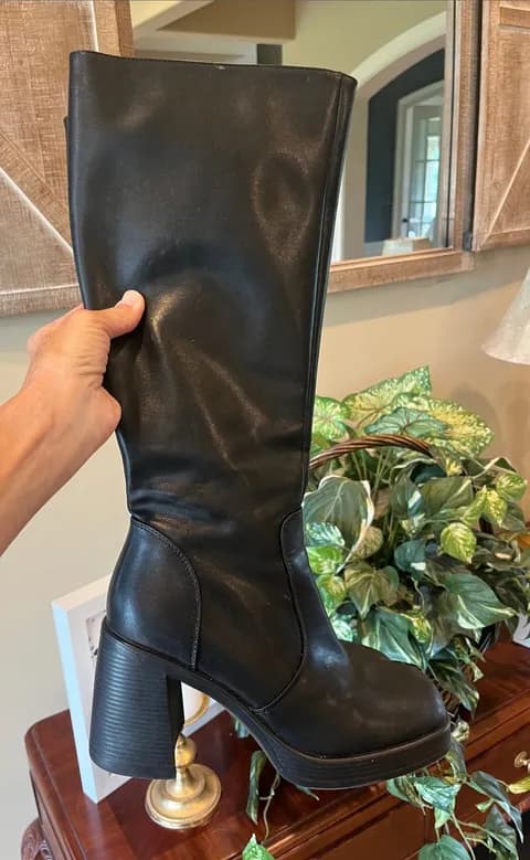 Black Block Heel Side Zip Knee High Boots Women’s 38 Size 7.5