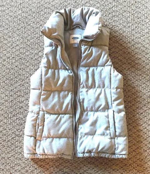 ‼️ Grey Puffer Vest‼️