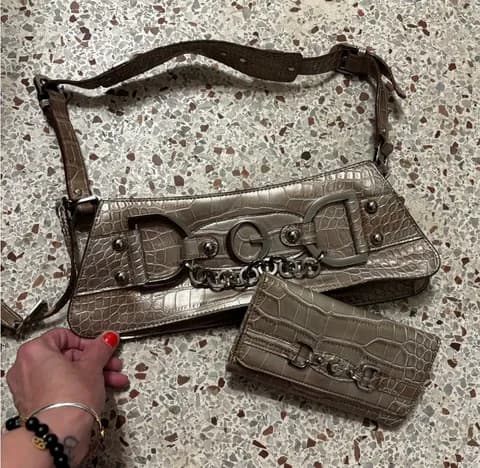 GUESS shoulder bag and wallet a crocodile skin effect