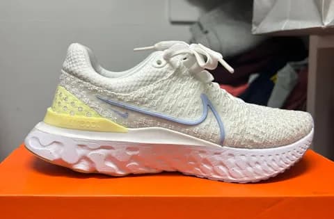 Women’s React Infinity Flyknit Running Shoes
