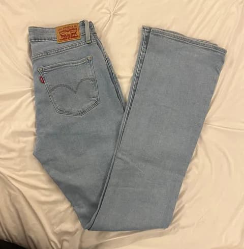 Levi’s Flare Jeans