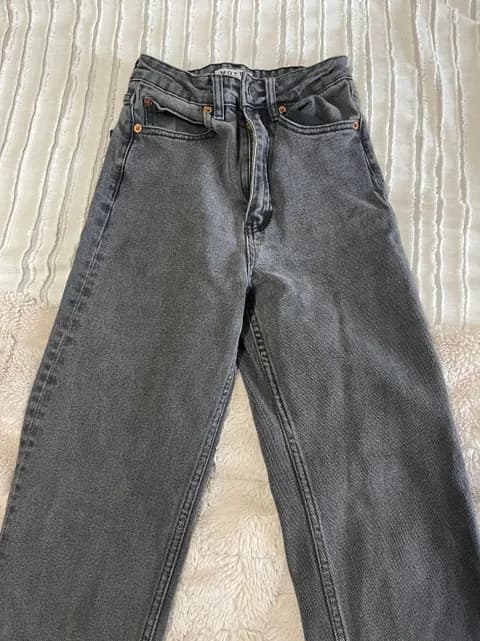 Black Jeans