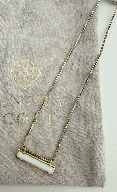 Kendra Scott Necklace