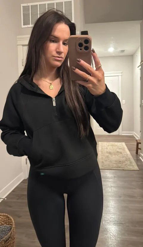Black Pullover Size M