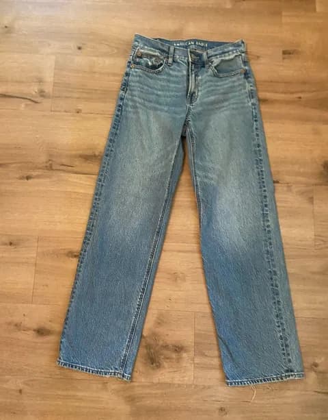 American Eagle Strigid Jeans High-Waisted Baggy Straight