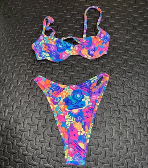 Kulani Kinis Set