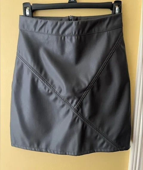 Dark gray Short faux Leather Skirt size Small