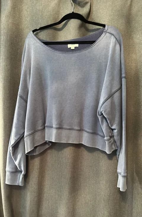 Cropped Crewneck