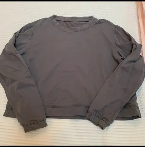 gray long sleeve