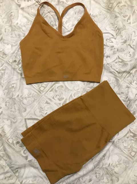 Seamless Shorts And V Bra