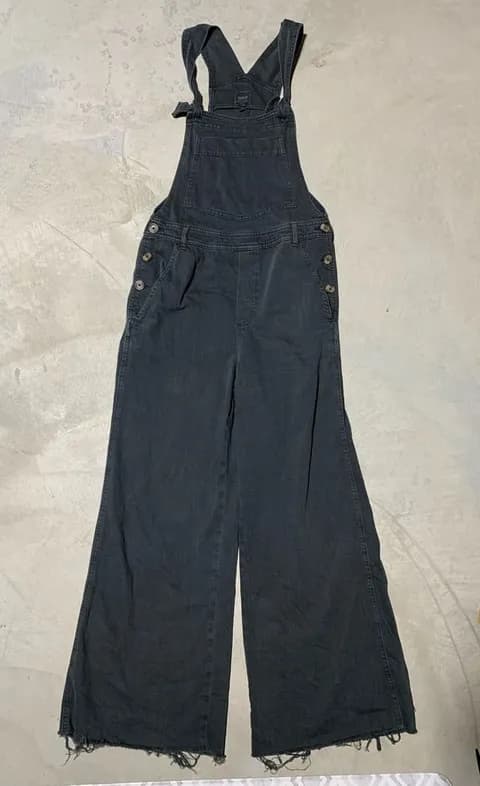 Aerie wide leg cropped charcoal overalls medium