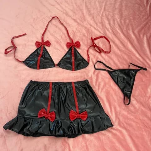 Y2K Black Faux Leather Lingerie Set w/ Red Bow Details – Cute Coquette Mini Skirt + Bra + Thong XS/S💋✨