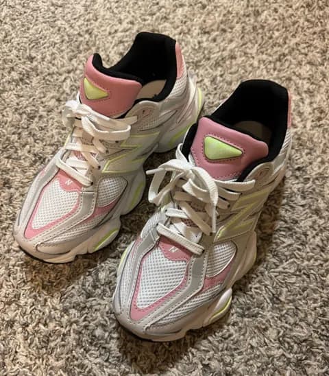 New Balance 9060