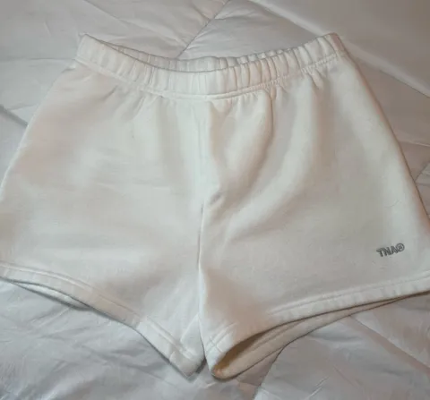 Aritzia TNA Shorts
