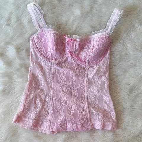 Victoria’s Secret Sydney Carlson Cami