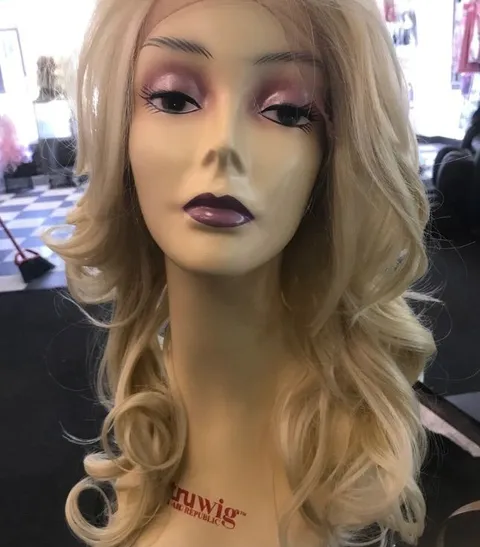Alopecia Chemo Hairloss Wig Platinum Blonde Wig