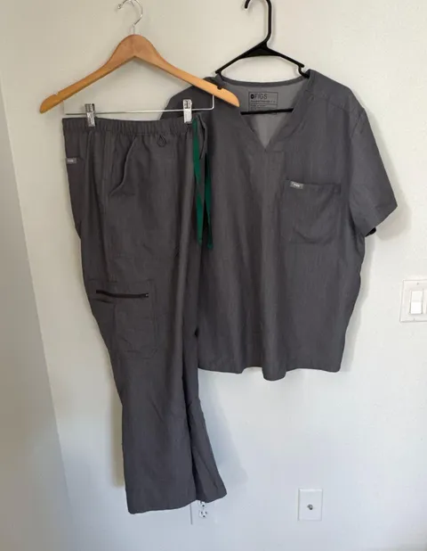 Scrubs Set