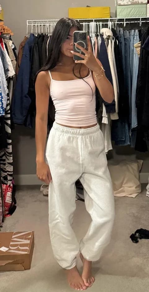 Aritzia Sweatpants