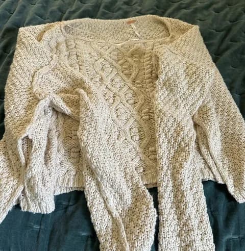 Beachy Cropped Cream Cable Knit Sweater