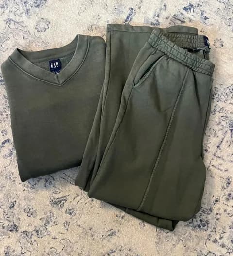 Gap Sweat Set
